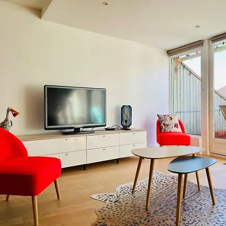 Apartment La - T3 Avec Terrasse Plein Centre Lr *