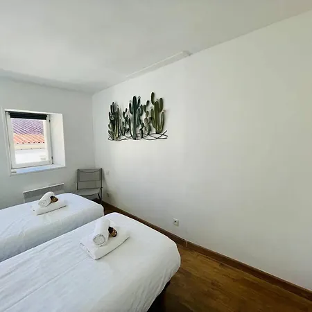 La - T3 Avec Terrasse Plein Centre Lr Apartment