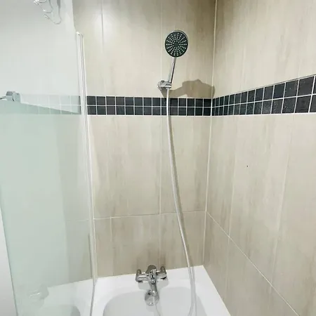 La - T3 Avec Terrasse Plein Centre Lr Apartment