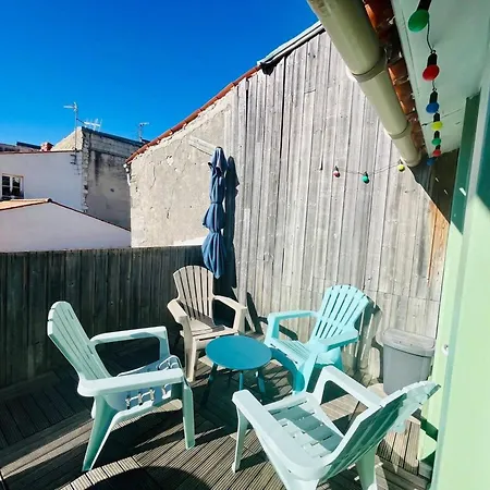 La - T3 Avec Terrasse Plein Centre Lr * Λα Ροσέλ