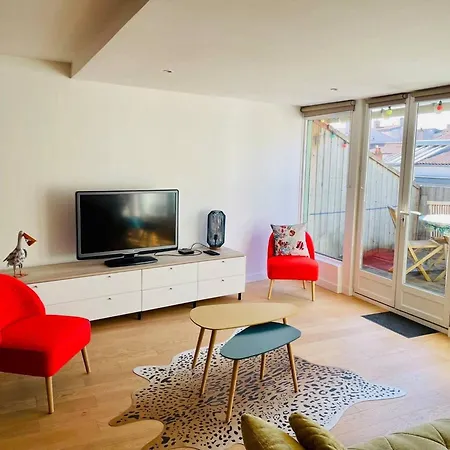 La - T3 Avec Terrasse Plein Centre Lr 아파트 라로셸