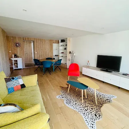 La - T3 Avec Terrasse Plein Centre Lr 라로셸
