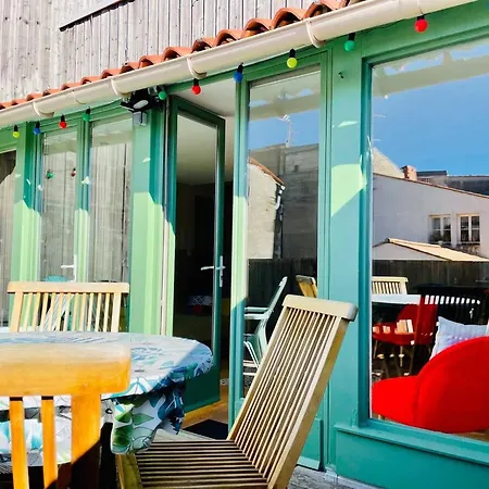 La - T3 Avec Terrasse Plein Centre Lr 아파트 라로셸