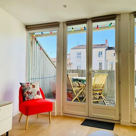 La - T3 Avec Terrasse Plein Centre Lr 아파트 라로셸