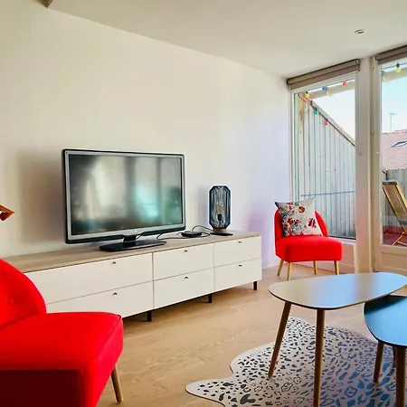 La - T3 Avec Terrasse Plein Centre Lr * 라로셸